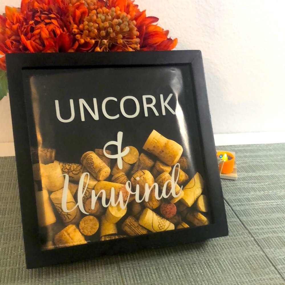 #24 🍷NWOT Wine Cork Holder Box 🍷